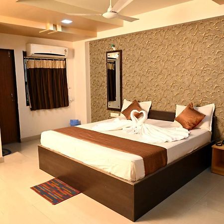 Hotel Sukh Sagar Somnāth Exterior foto